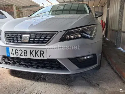 Usado Seat Leon XCELLENCE 125 CV (91 kW) 2018 Gris / plata Berlina