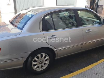 Beige Usado 2007 Kia Opirus EX Berlina | 2000 €