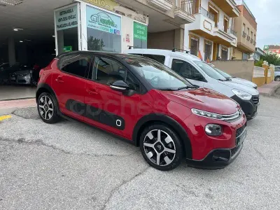 Usado Citroën C3 Shine 75 CV (55 kW) 2016 Granate Berlina