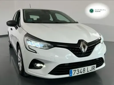 Käytetty Renault Clio V Business 85 HP (62 kW) 2020 Valkoinen Sedan