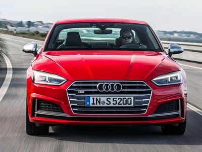 Usado Audi S5 Ambiente 354 CV (260 kW) 2017 Rojo Coupe