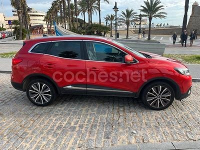 Granate Usado 2015 Renault Kadjar Intens SUV | 11.799 € (Precio justo)
