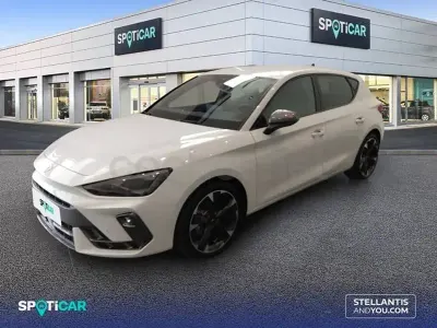 Usado Cupra Leon 150 CV (110 kW) 2025 Blanco Familiar