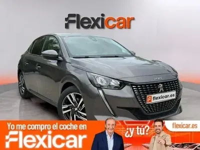 Usado Peugeot 208 Allure 100 CV (73 kW) 2021 Gris / plata Utilitario
