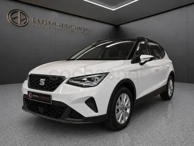 Usado Seat Arona Style 110 CV (80 kW) 2023 Blanco SUV
