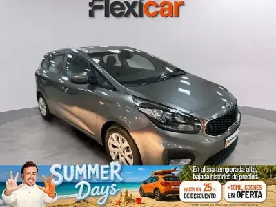 Usado Kia Carens 115 CV (84 kW) 2017 Gris Monovolumen