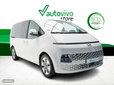 Usado Hyundai Staria 177 CV (130 kW) 2022 Blanco Monovolumen