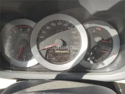 Käytetty Toyota RAV4 Advance 150 HP (110 kW) 2011 Musta Katumaasturi