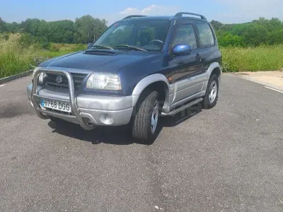 Usado Suzuki Grand Vitara 110 CV (80 kW) 2005 Blanco SUV