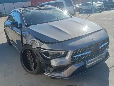 Usado Mercedes CLA250e 218 CV (160 kW) 2023 Gris / plata Coupe
