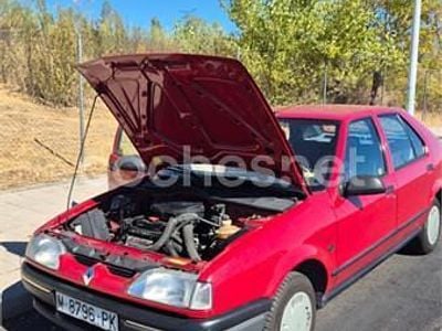 Rojo Usado 1994 Renault R9 Berlina | 2500 €