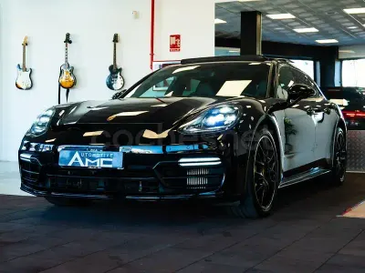 Usado Porsche Panamera 4 E-Hybrid Sport Turismo Sport Turismo 462 CV (339 kW) 2018 Negro Familiar