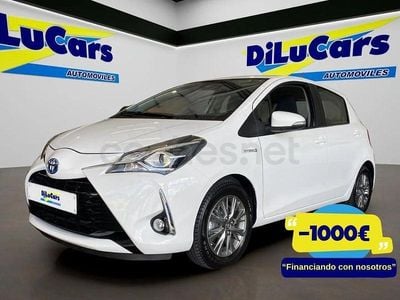 Usado Toyota Yaris Hybrid Active 100 CV (73 kW) 2020 Blanco Berlina