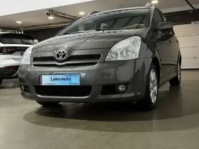 Usado Toyota Corolla Luna 116 CV (85 kW) 2005 Gris Utilitario