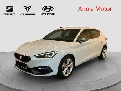 Usado Seat Leon FR 116 CV (85 kW) 2025 Blanco Berlina