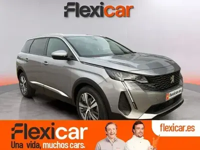 Usado Peugeot 5008 Allure 130 HP (95 kW) 2020 Cinzento SUV