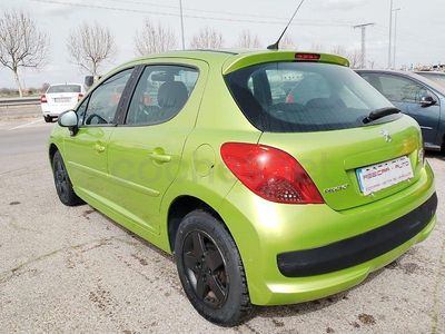 Usado Peugeot 207 90 CV (66 kW) 2007 Verde Berlina
