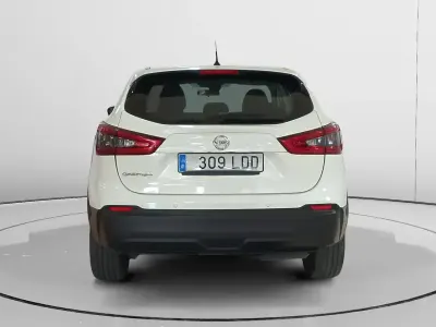 Begagnad Nissan Qashqai Acenta 116 HK (85 kW) 2019 Vit SUV