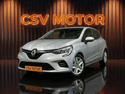 Usado Renault Clio V Intens 140 CV (102 kW) 2022 Gris / plata Berlina