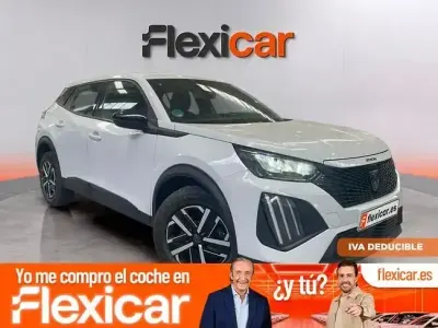 Usado Peugeot 2008 Active 100 CV (73 kW) 2023 Blanco SUV