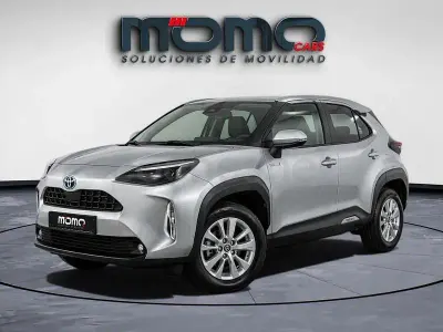 Usado Toyota Yaris Cross Active 116 CV (85 kW) 2024 Gris / plata SUV