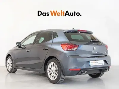 Usado Seat Ibiza FR 115 CV (84 kW) 2025 Gris Berlina