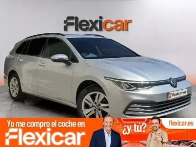 Usado VW Golf VIII Life 110 CV (80 kW) 2021 Gris Berlina