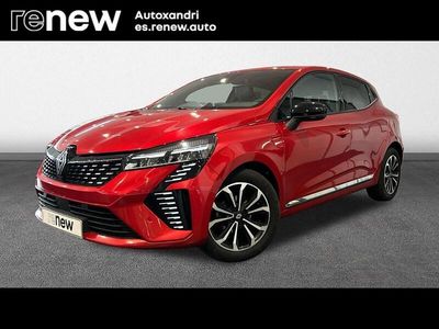 Begagnad Renault Clio V Techno 90 HK (66 kW) 2024 Röd Sedan