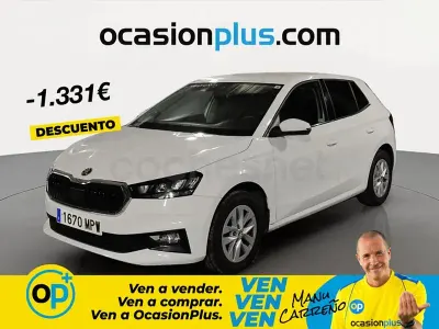 Usado Skoda Fabia Selection 95 CV (69 kW) 2024 Blanco Utilitario