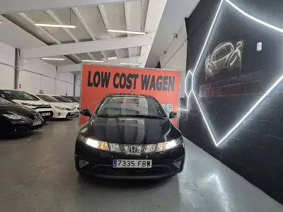Usado Honda Civic Executive 140 CV (102 kW) 2006 Negro Berlina