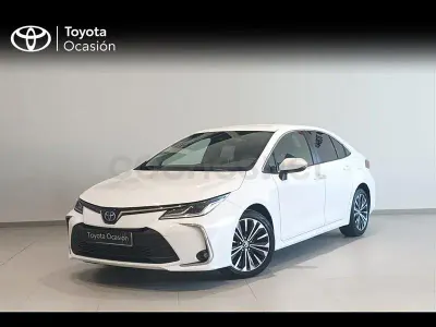 Usado Toyota Corolla Style 140 CV (102 kW) 2025 Blanco Berlina