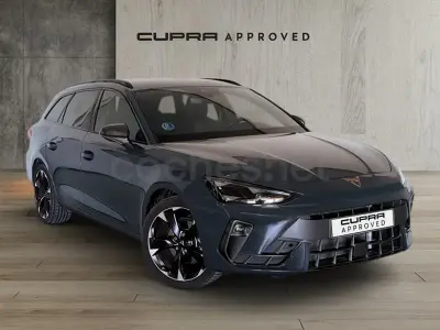 Usado Cupra Leon 150 HP (110 kW) 2025 Azul Carrinha