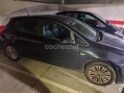 Negro Usado 2014 Opel Astra Selective Berlina | 7000 € (Precio justo)