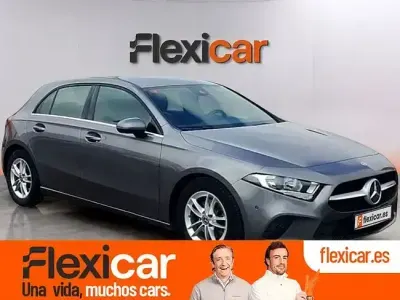 Usado Mercedes A180 116 CV (85 kW) 2019 Gris