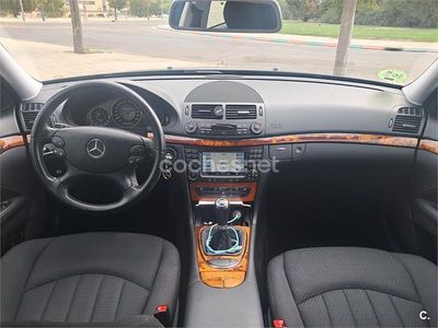 Usado Mercedes E200 Elegance 183 CV (134 kW) 2008 Verde Berlina