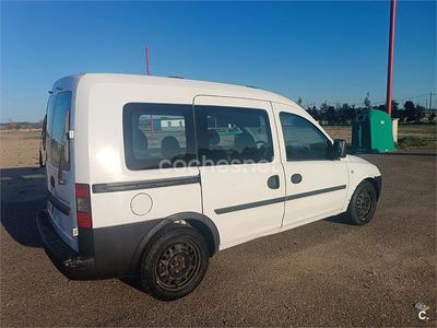 Usado Opel Combo Enjoy 100 CV (73 kW) 2009 Blanco Monovolumen