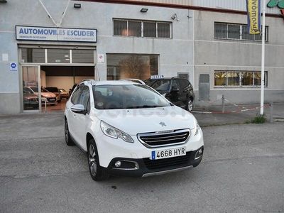 Usado Peugeot 2008 Allure 115 CV (84 kW) 2014 Blanco SUV