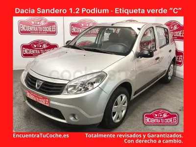 Usado Dacia Sandero 75 CV (55 kW) 2012 Gris / plata Berlina