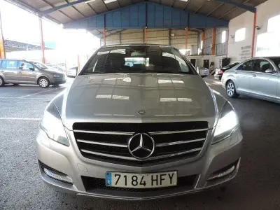Usado Mercedes R350 265 CV (194 kW) 2011 Gris / plata Familiar
