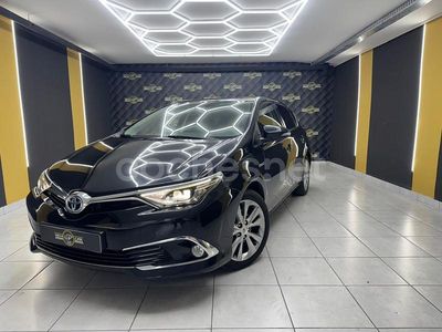 Negro Usado 2018 Toyota Auris Hybrid Edition Berlina | 14.990 € (Precio justo)