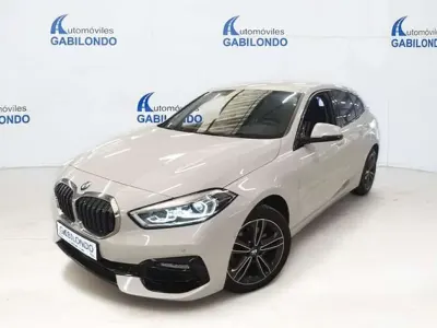 Usado BMW 118 136 CV (100 kW) 2023 Blanco Utilitario