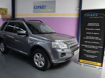 Usado Land Rover Freelander 2 S 190 CV (139 kW) 2012 Gris / plata SUV