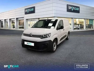 Usado Citroën Berlingo 100 kW (136 CV) 2023 Blanco Monovolumen