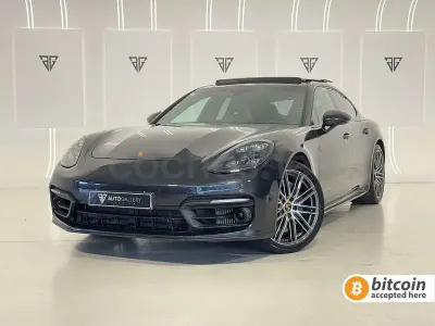 Usado Porsche Panamera 560 CV (411 kW) 2020 Gris / plata Utilitario