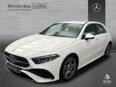 Usado Mercedes A200 AMG line 163 CV (119 kW) 2024 Blanco Berlina