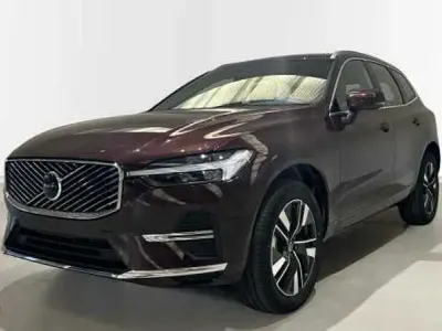 Nuevo Volvo XC60 Plus 250 CV (183 kW) 2026 Rojo SUV