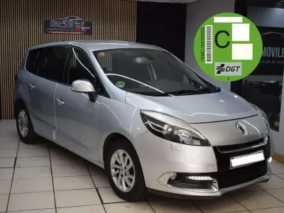 Usado Renault Grand Scénic III Dynamique 131 CV (96 kW) 2013 Monovolumen