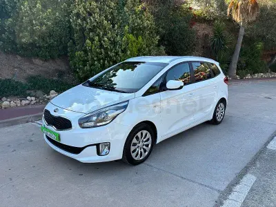Usado Kia Carens 115 CV (84 kW) 2013 Blanco Monovolumen
