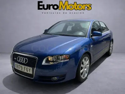 Usado Audi A4 140 CV (102 kW) 2006 Azul Berlina