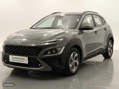 Usado Hyundai Kona 141 CV (103 kW) 2021 Gris / plata SUV